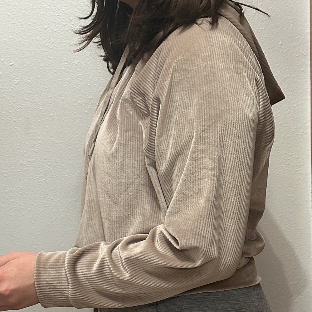 Women's Tan Hooded - Picture 4 of 11